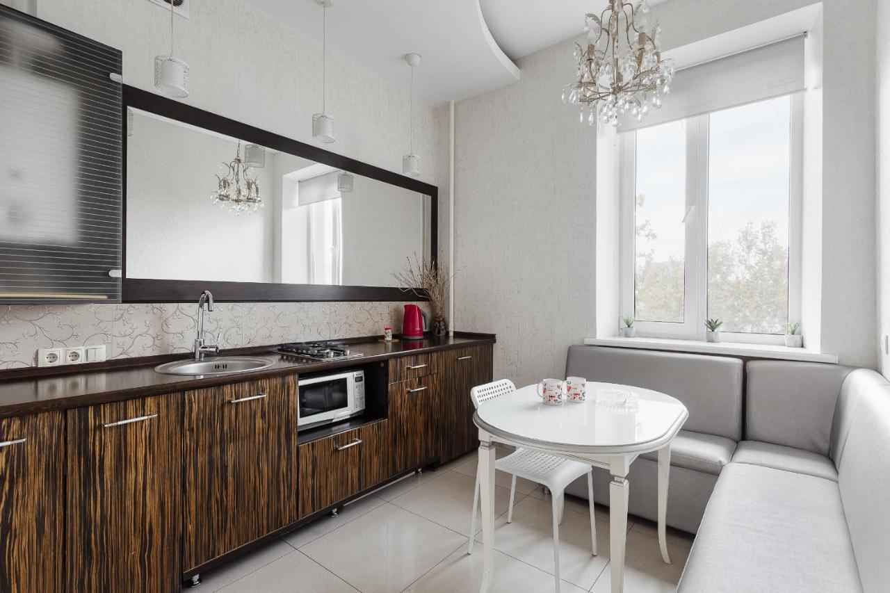 2 Bedroom On Deribasovskaya Str. Odessa Exterior foto